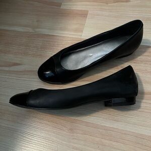 Kelly & Katie Black Women's genuine leather flats